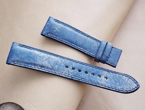 Phong cách tinh tế của dây da màu danh biển