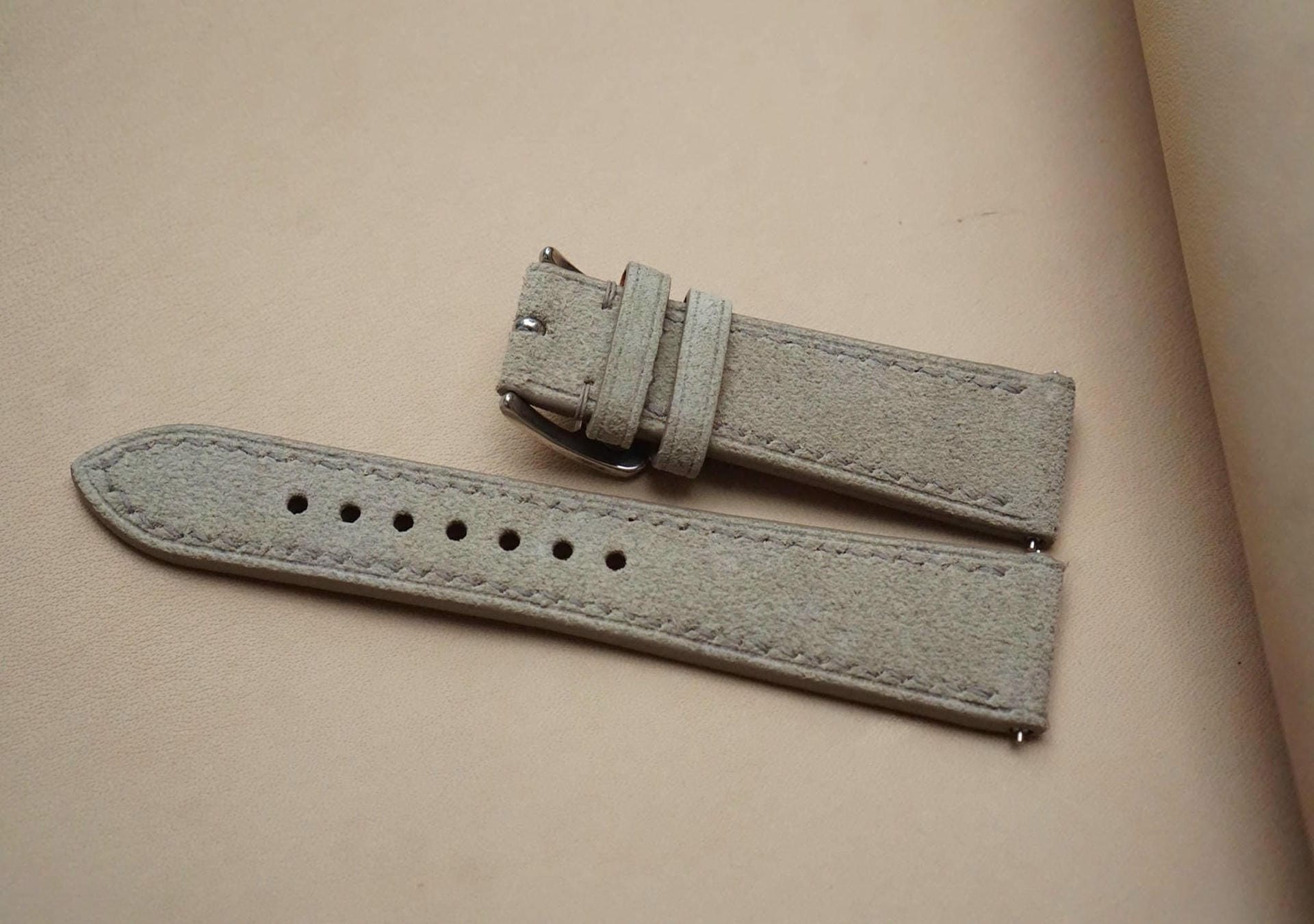 Dây đồng hồ Handmade da lộn Ý Nhập khẩu màu Xám DL003