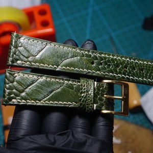 Dây đồng hồ Handmade da đà điểu Khatoco vảy chéo màu xanh rêu tông sáng DD8374