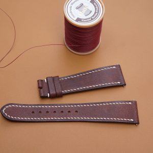Dây đồng hồ Handmade da Pupelo màu nâu, khâu chỉ kem DL010